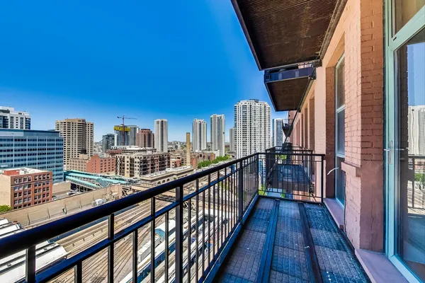 $4,200 | 165 North Canal Street, Unit 1430, Chicago, IL 60606
