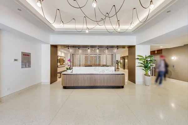 $4,200 | 165 North Canal Street, Unit 1430, Chicago, IL 60606