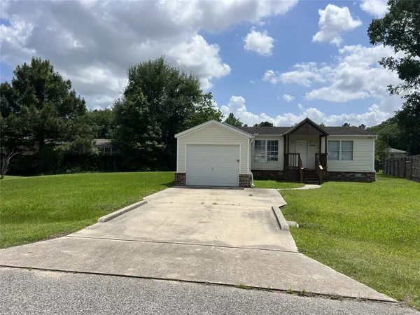 $1,550 | 16524 Spring Rain Court, Conroe, TX 77302