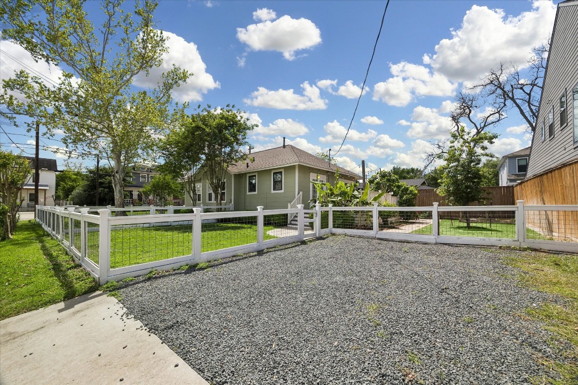 623 Pecore Street Houston, TX 77009 - Photo 17 of 19 a view of a house with a yard