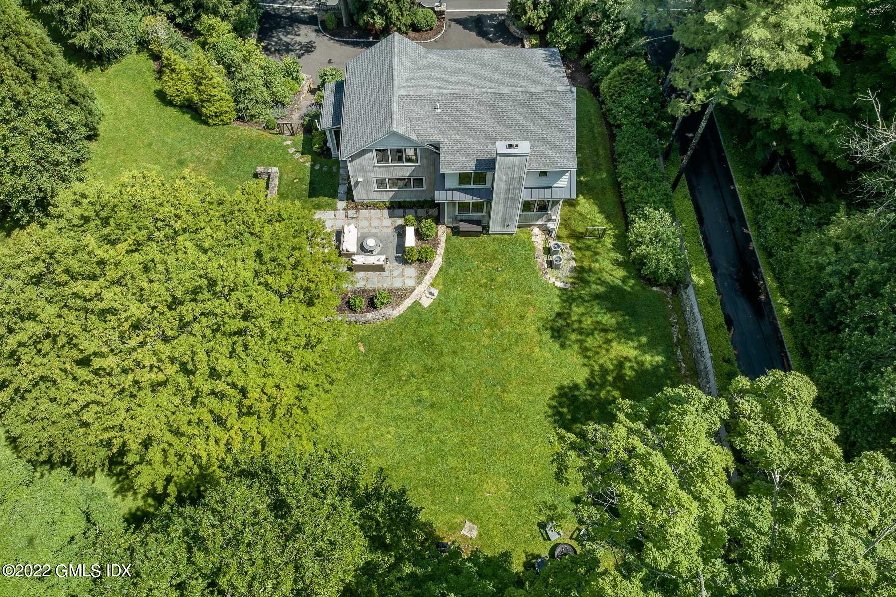 86 Lower Cross Road Greenwich, CT 06831 - Photo 29 of 34 86 Lower Cross Rd 22 - WEB
