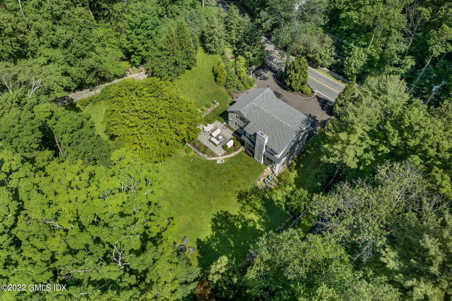 86 Lower Cross Road Greenwich, CT 06831 - Photo 5 of 34 86 Lower Cross Rd 03 - WEB