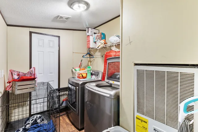 a view of a storage & utility room