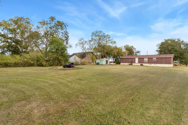 $220,000 | 445 County Road 6021, Dayton, TX 77535