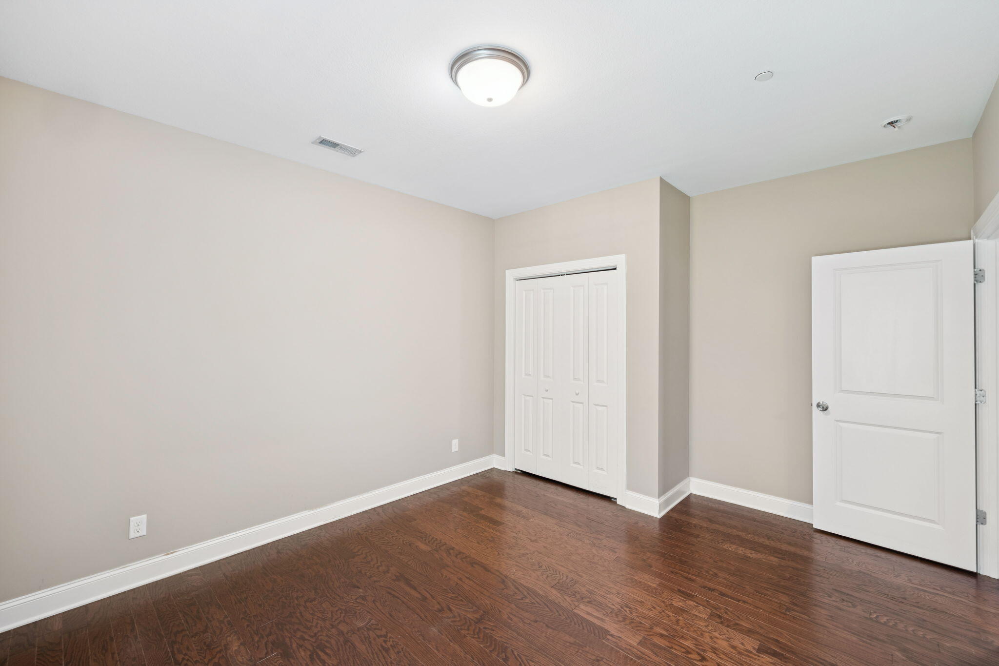 5459 Mandarin Circle Hixson, TN 37343 - Photo 12 of 47 12-5459 Mandarin Cir Chattanooga - 012