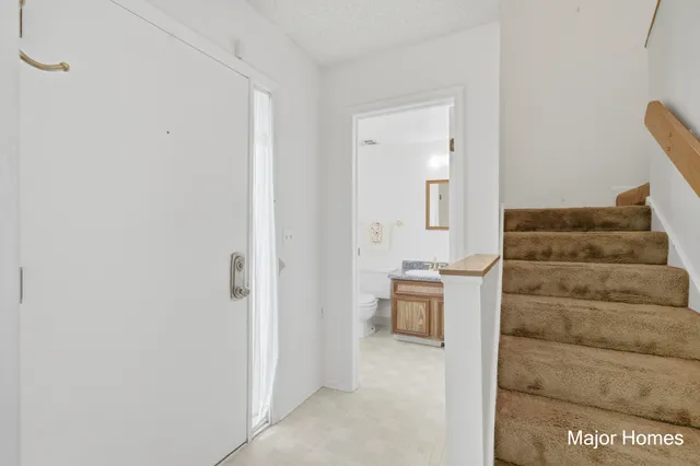 $265,000 | 241 Heritage Commons Street Southeast, Grand Rapids, MI 49503