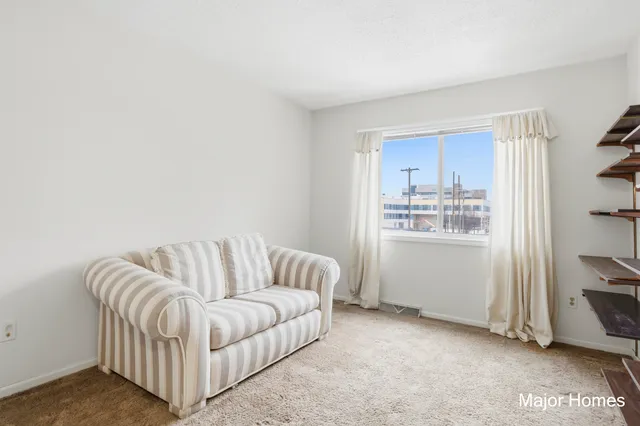 $265,000 | 241 Heritage Commons Street Southeast, Grand Rapids, MI 49503