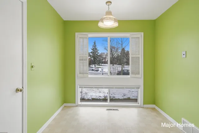 $265,000 | 241 Heritage Commons Street Southeast, Grand Rapids, MI 49503