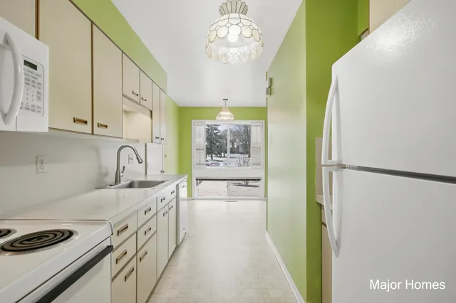 $265,000 | 241 Heritage Commons Street Southeast, Grand Rapids, MI 49503