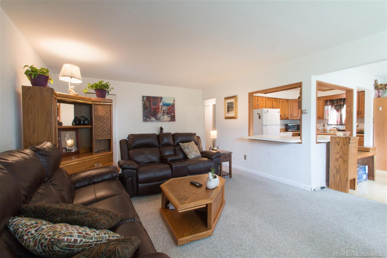 4113 Telegraph Road Bloomfield Hills, MI 48302 - Photo 15 of 22 50018228-14.JPG