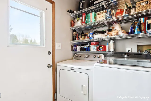 $295,000 | 5106 Greenbrier Drive, McHenry, IL 60050