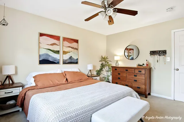 $295,000 | 5106 Greenbrier Drive, McHenry, IL 60050