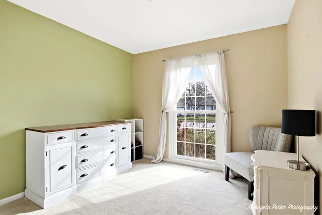 $295,000 | 5106 Greenbrier Drive, McHenry, IL 60050