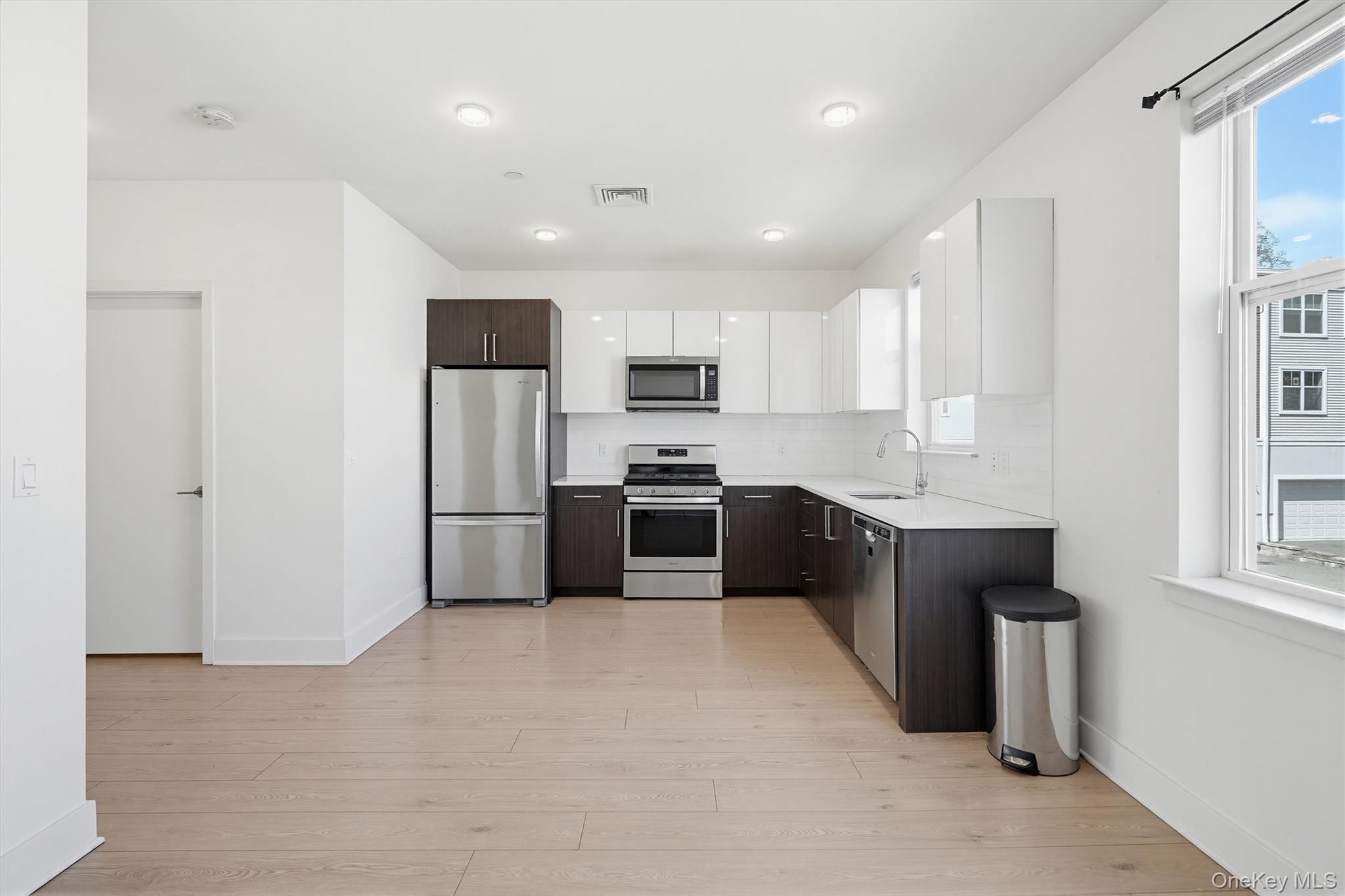 710 Main Street Peekskill, NY 10566 - Photo 17 of 34 Gallery Image 17