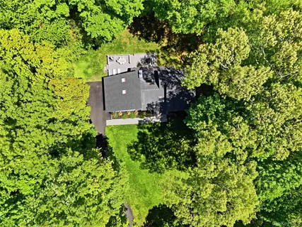 $999,000 | 61 Cliffside Lane, Mount Kisco, NY 10549