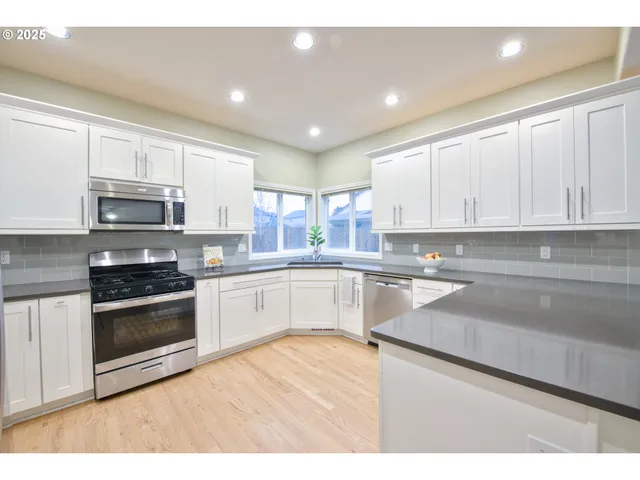 $645,000 | 2640 Northeast Nova Avenue, Hillsboro, OR 97124