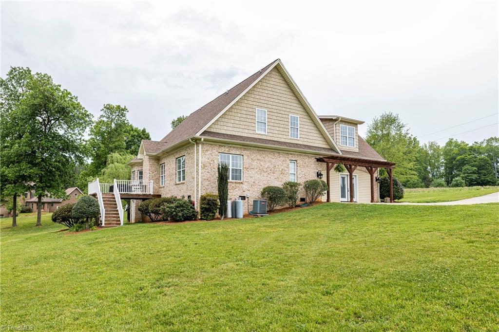 1650 Alco Road East Bend, NC 27018 - Photo 5 of 33 Gallery Image 5