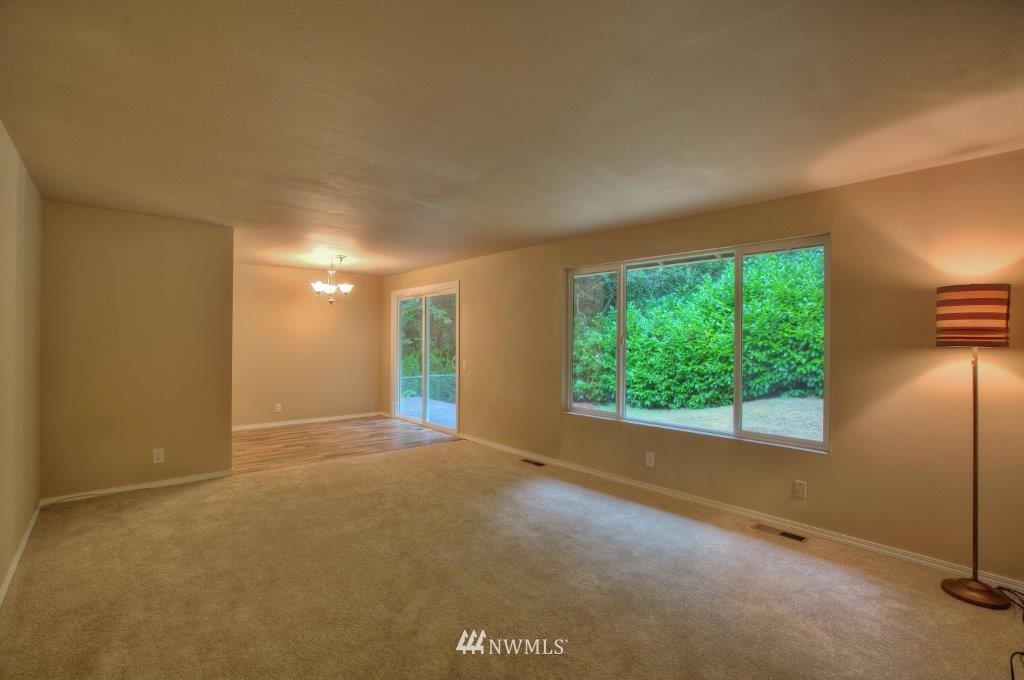 2308 Southeast 19th Street Renton, WA 98055 - Photo 2 of 15