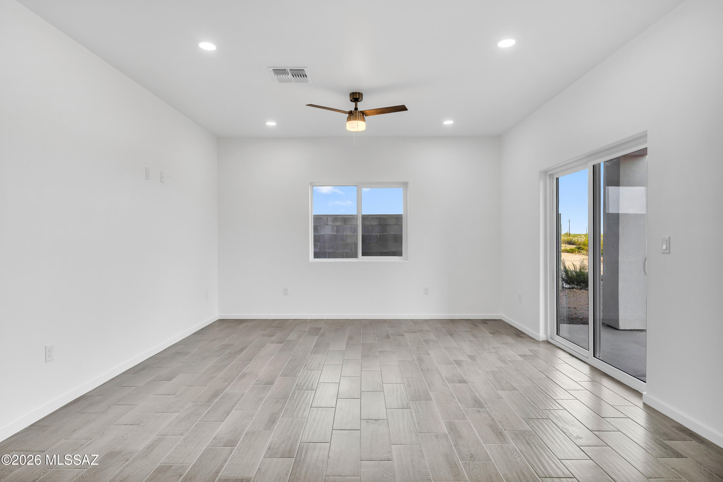 5776 East Hermans Road Tucson, AZ 85756 - Photo 14 of 50 View to backyard.