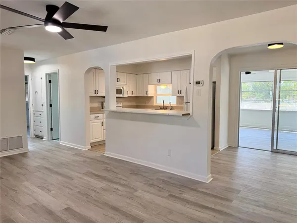 $2,800 | 637 Beltrees Street, Dunedin, FL 34698