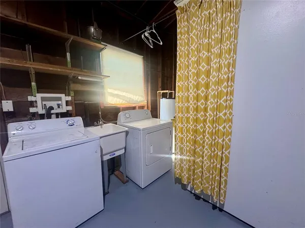 $2,800 | 637 Beltrees Street, Dunedin, FL 34698