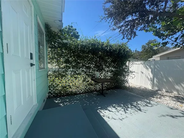 $2,800 | 637 Beltrees Street, Dunedin, FL 34698