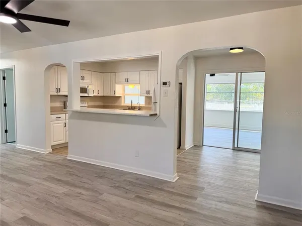 $2,800 | 637 Beltrees Street, Dunedin, FL 34698