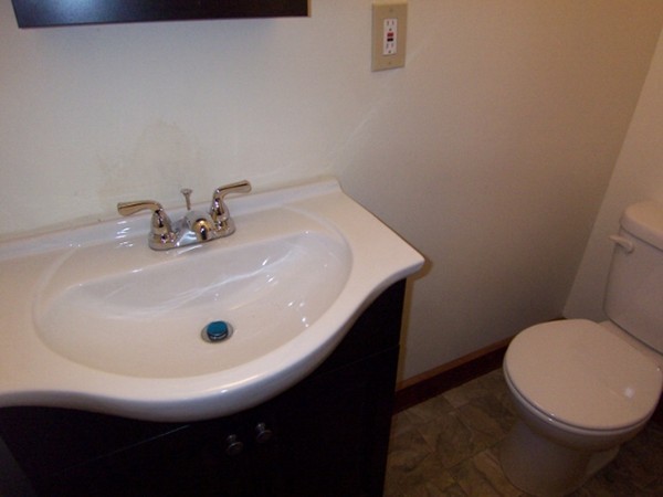45 Raddin Grove Avenue Lynn, MA 01905 - Photo 8 of 30 Gallery Image 8