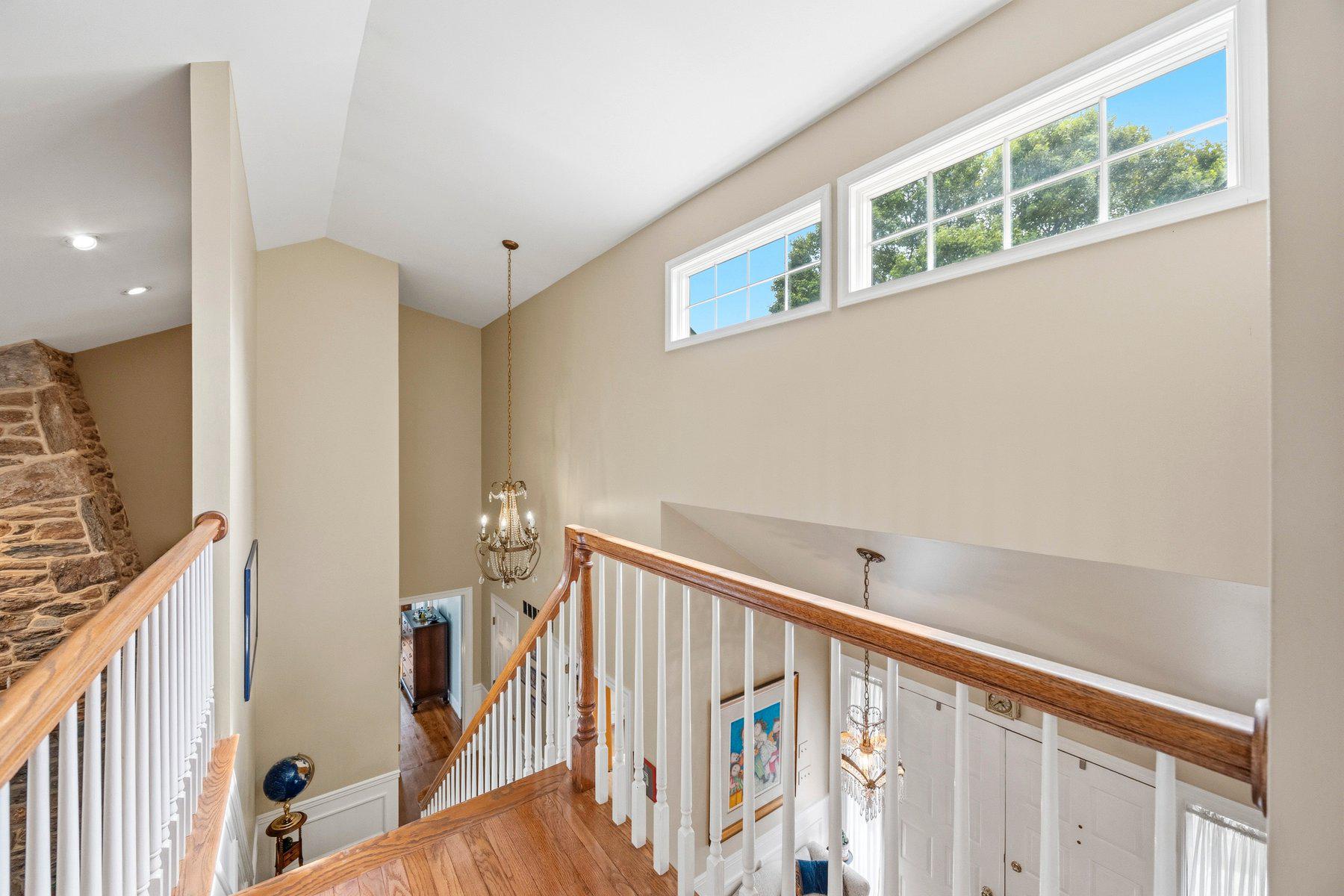 3625 Stansbury Mill Road Phoenix, MD 21131 - Photo 34 of 64 Top of stairs, view of Foyer and Family room