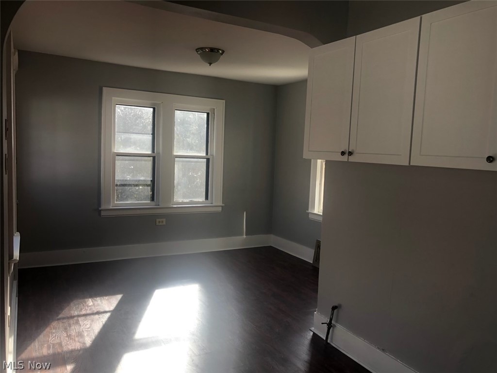 1488 Hampton Road Akron, OH 44305 - Photo 7 of 15