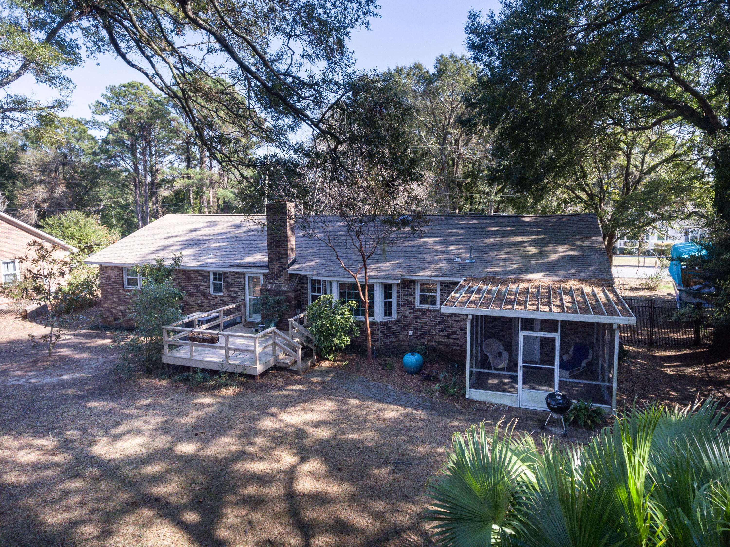 758 Larkwood Road Charleston, SC 29412 - Photo 35 of 43 758 Larkwood Rd_Brett Martin Photography