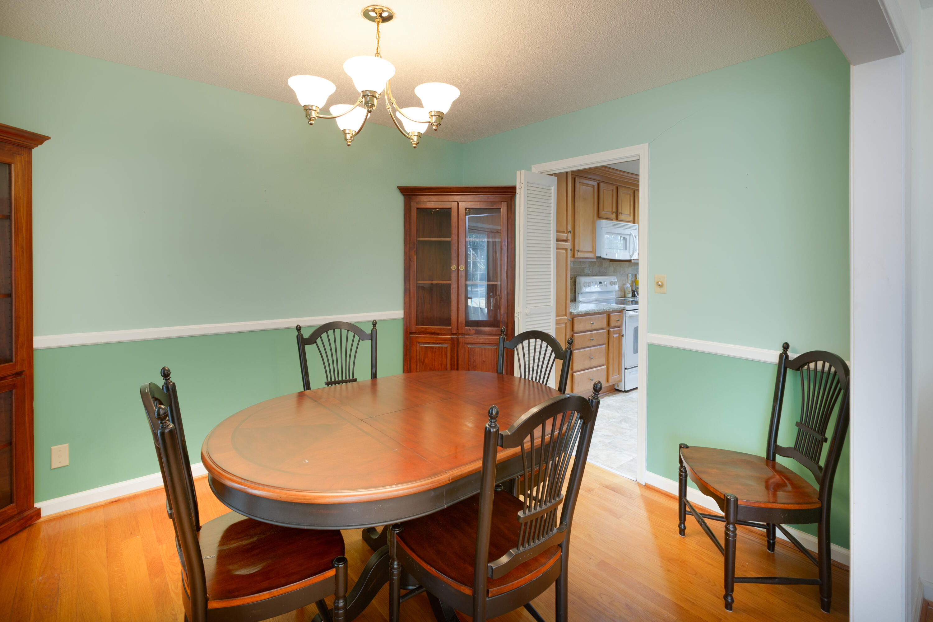 758 Larkwood Road Charleston, SC 29412 - Photo 4 of 43 758 Larkwood Rd_Brett Martin Photography