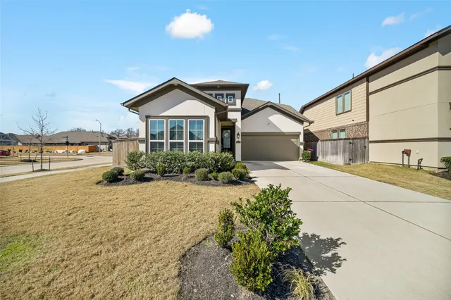 a house view with a outdoor space