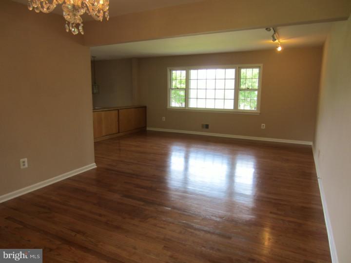 140 Conover Road Princeton Junction, NJ 08550 - Photo 17 of 25 Gallery Image 17