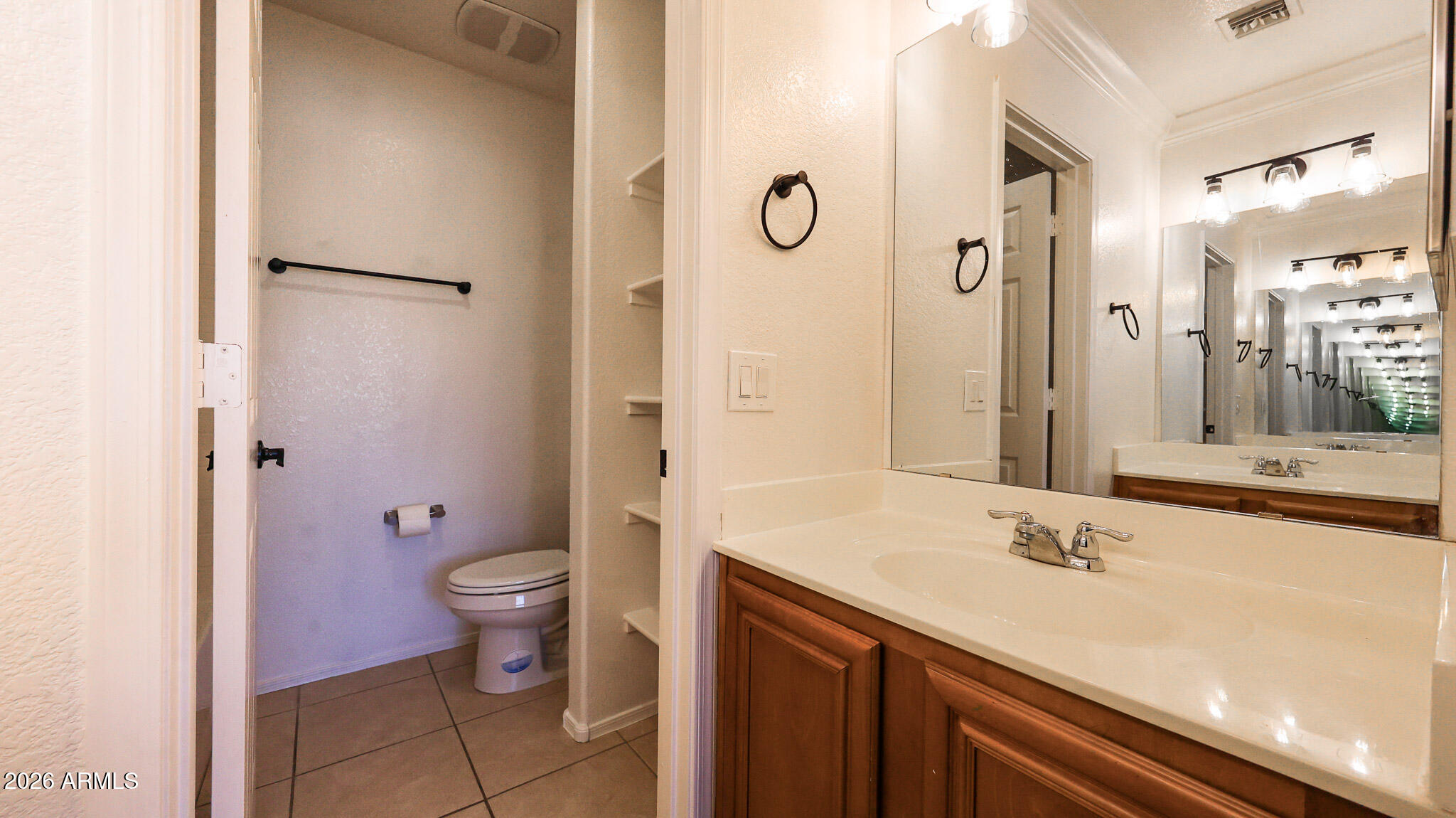 2826 East Tracy Lane, Unit 4 Phoenix, AZ 85032 - Photo 17 of 28 B (26)