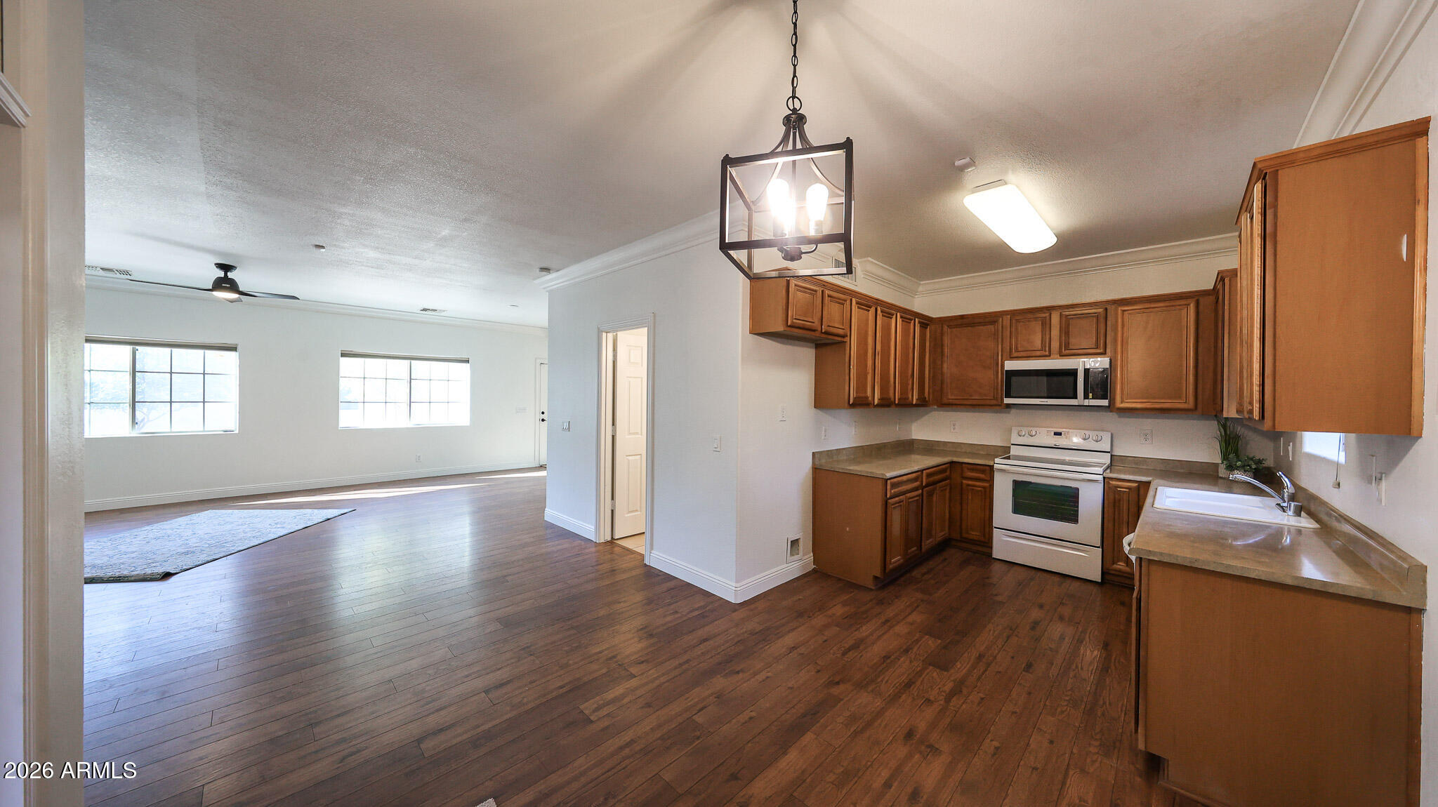 2826 East Tracy Lane, Unit 4 Phoenix, AZ 85032 - Photo 4 of 28 B (2)