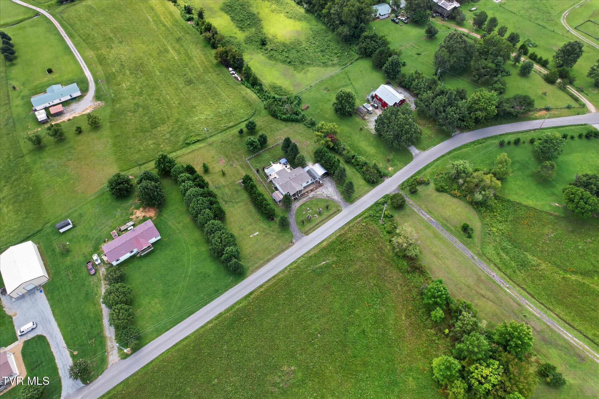 725 Shakerag Road Greeneville, TN 37743 - Photo 39 of 48 40-725-Shakerag-Rd-Greeneville-WindowSti