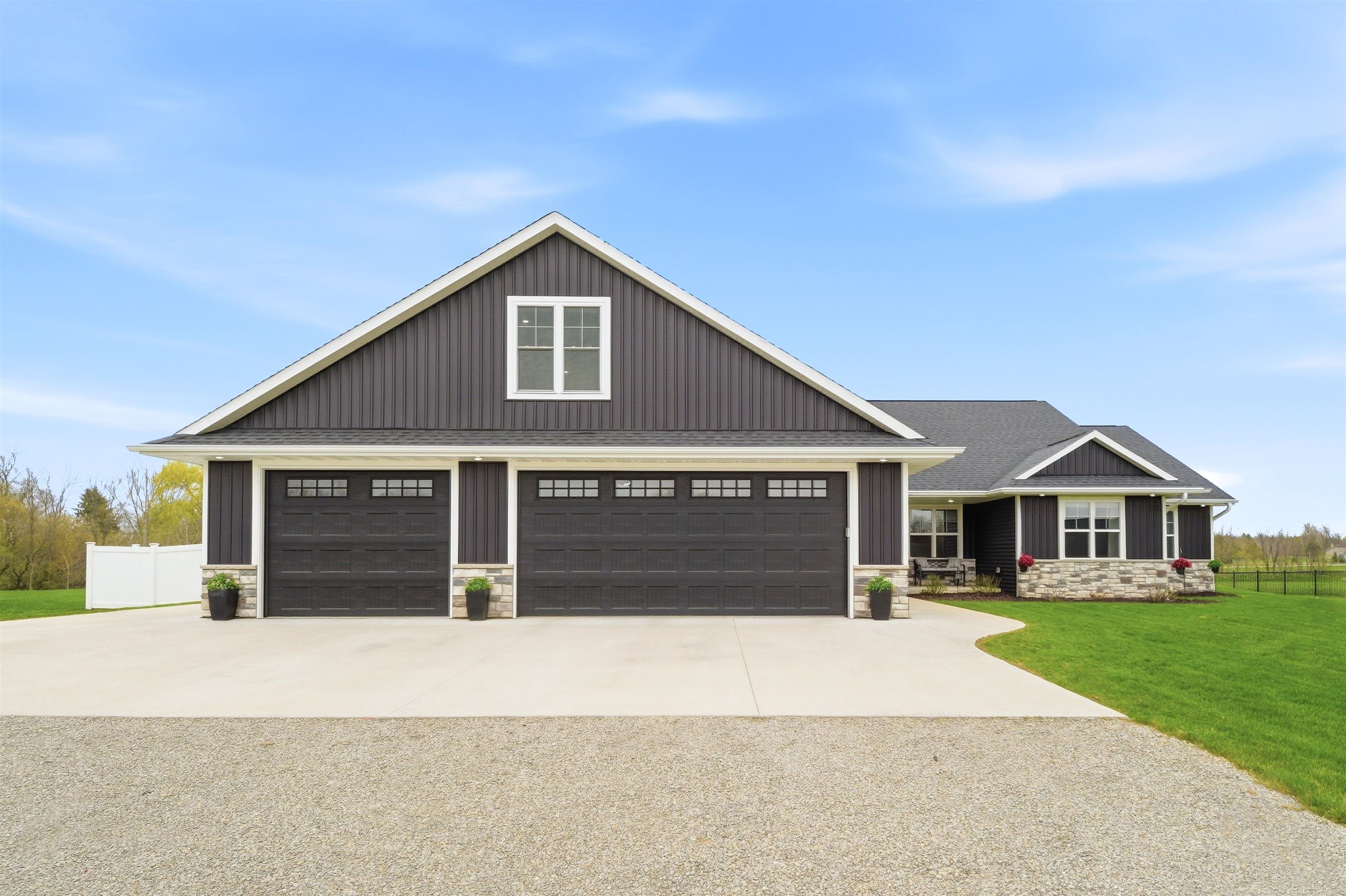 594 Prairie Gardens Lane Pulaski, WI 54162 - Photo 1 of 70