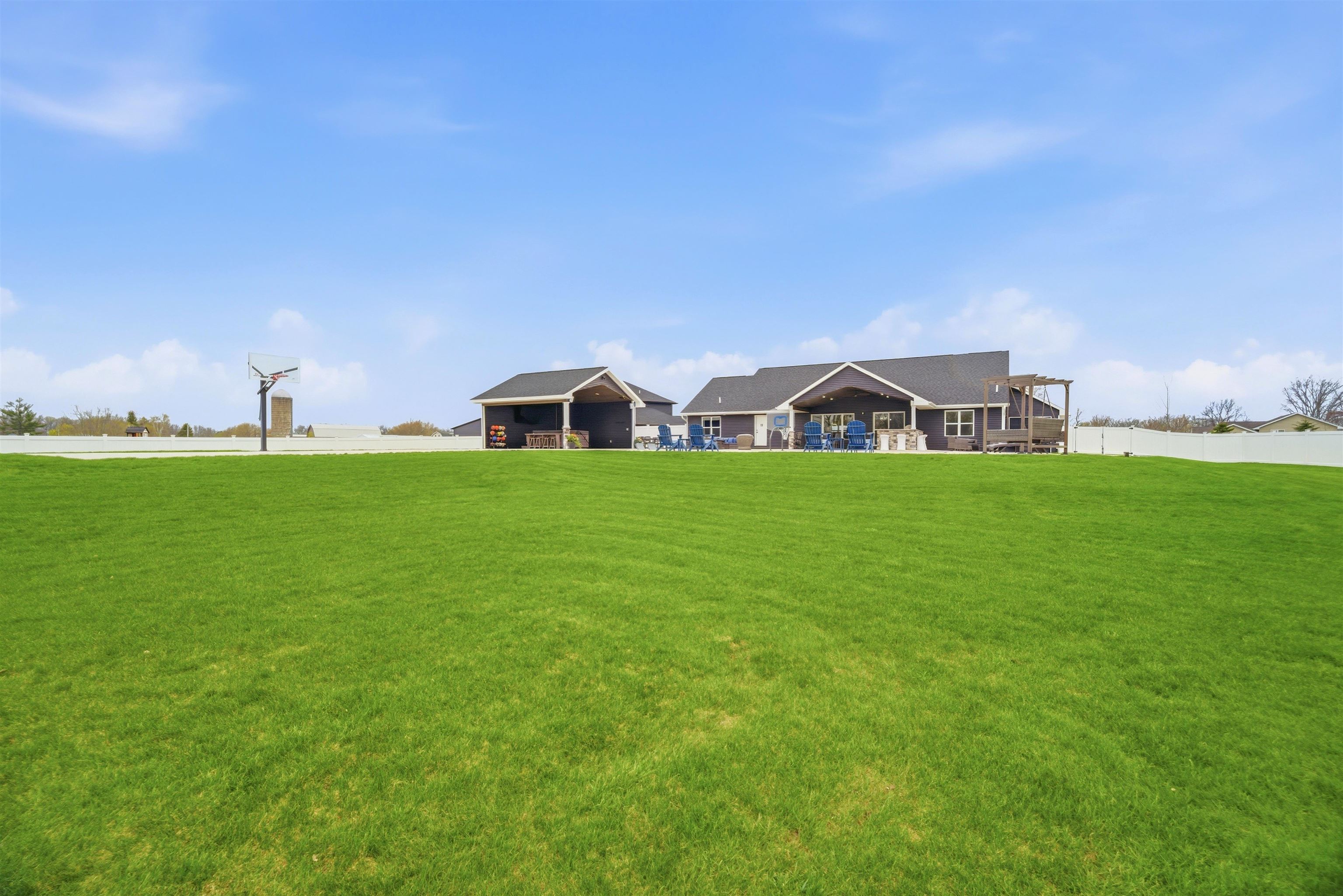 594 Prairie Gardens Lane Pulaski, WI 54162 - Photo 61 of 70