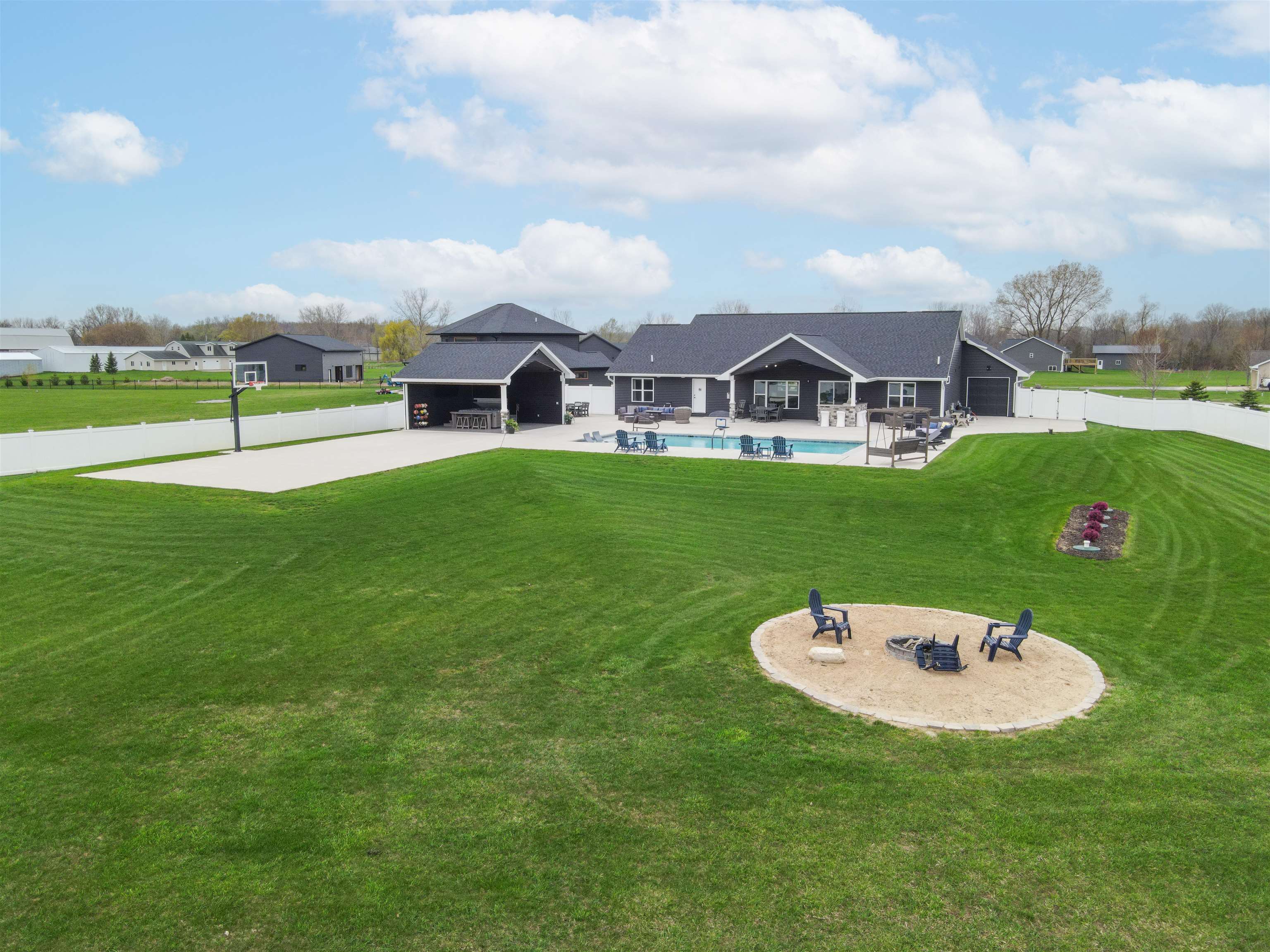 594 Prairie Gardens Lane Pulaski, WI 54162 - Photo 62 of 70