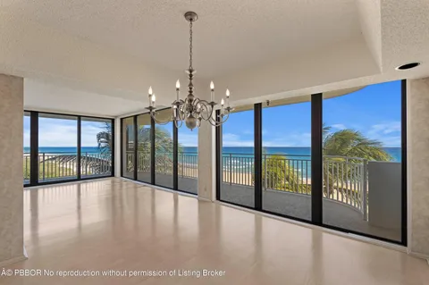 a view of an entryway