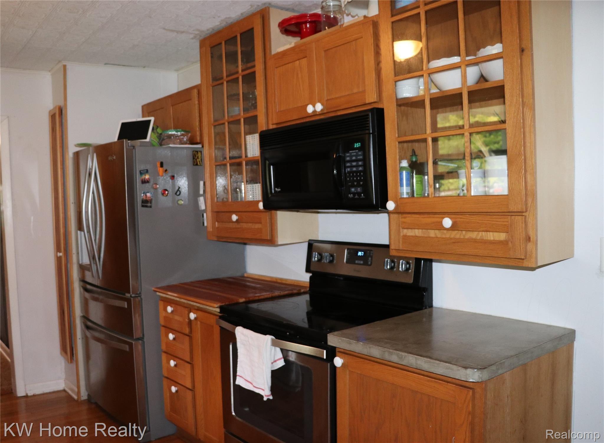 2706 Norton Lawn Street Rochester, MI 48307 - Photo 13 of 29 Kitchen