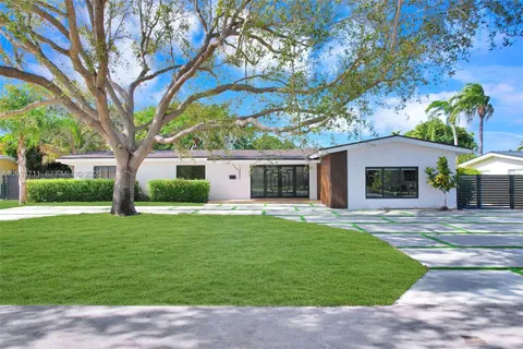 $1,998,000 | 13800 Southwest 79th Court, Palmetto Bay, FL 33158