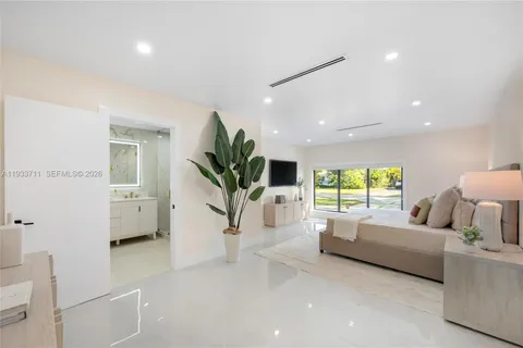 $1,899,000 | 13800 Southwest 79th Court, Palmetto Bay, FL 33158