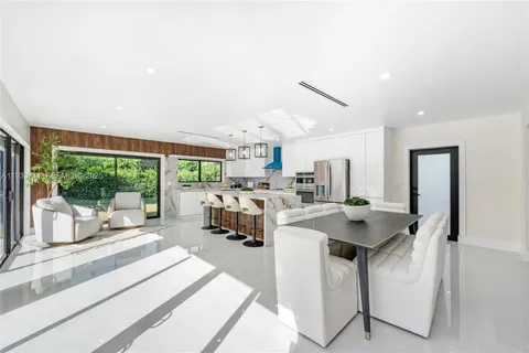 $1,998,000 | 13800 Southwest 79th Court, Palmetto Bay, FL 33158