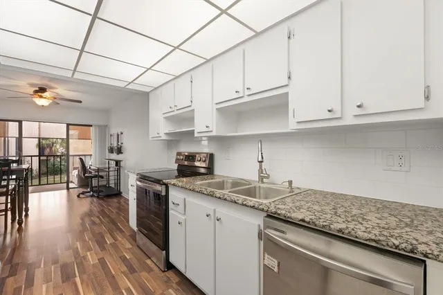 $185,000 | 305 30th Avenue West, Unit A208, Bradenton, FL 34205