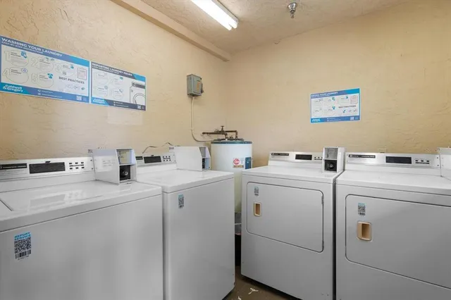 $185,000 | 305 30th Avenue West, Unit A208, Bradenton, FL 34205