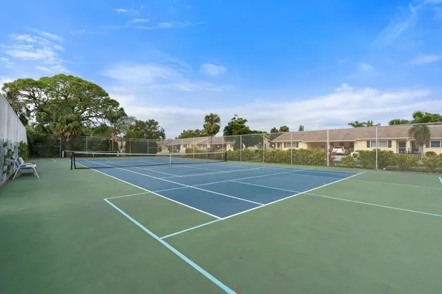 $185,000 | 305 30th Avenue West, Unit A208, Bradenton, FL 34205