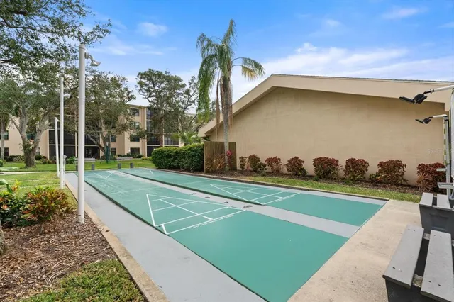 $185,000 | 305 30th Avenue West, Unit A208, Bradenton, FL 34205