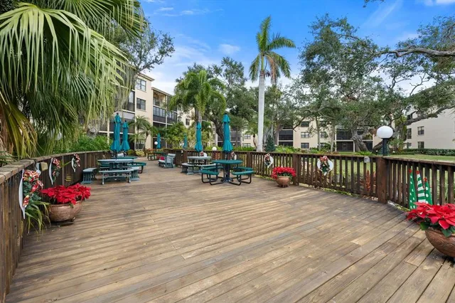 $185,000 | 305 30th Avenue West, Unit A208, Bradenton, FL 34205